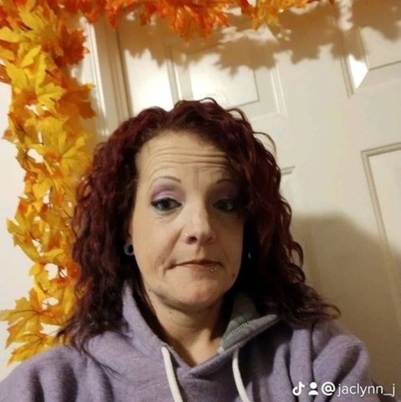 Meet your Posher, Jaclynn - Picture 1 of 1